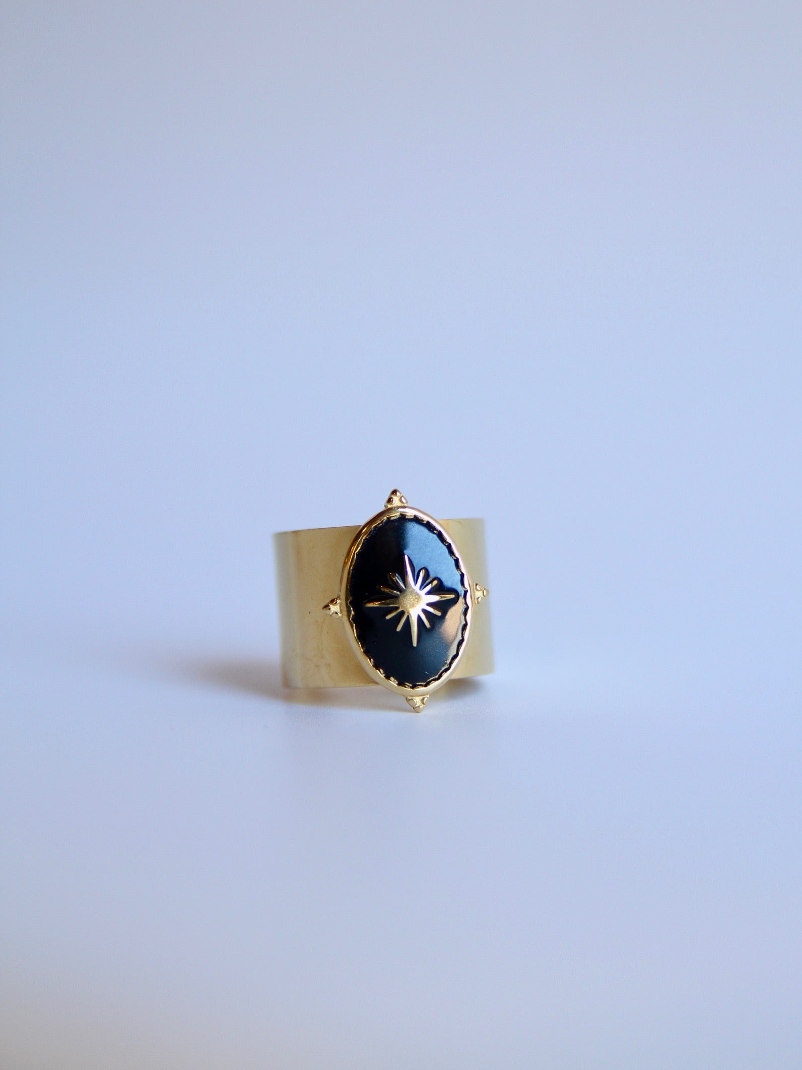 Anillo ancho estrella