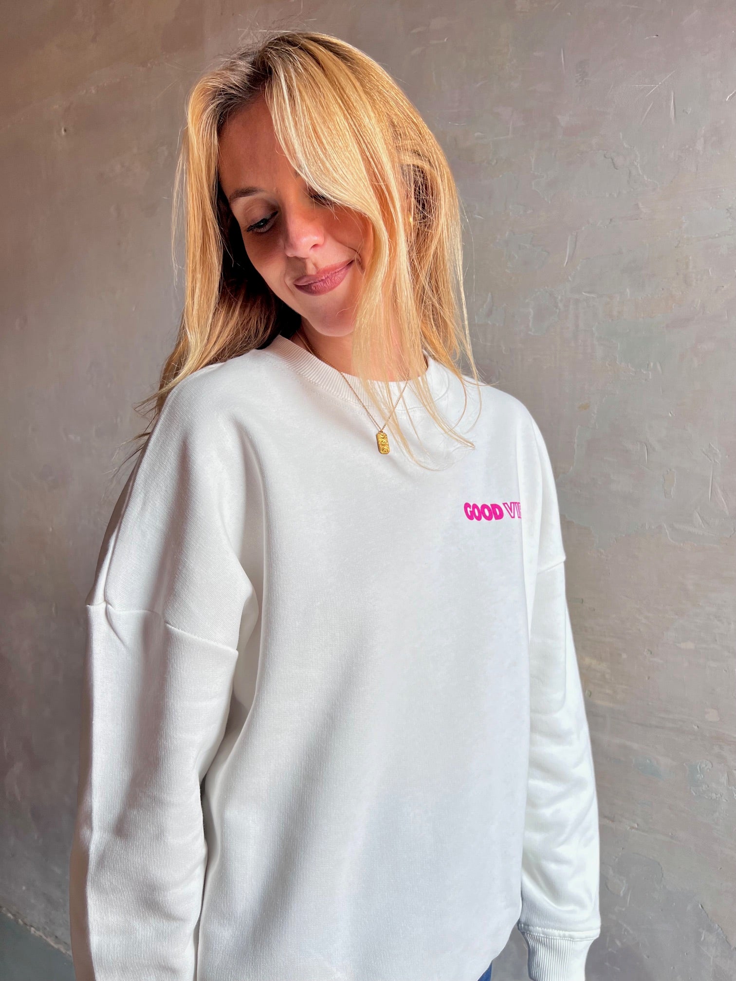 Sudadera GOOD VIBES