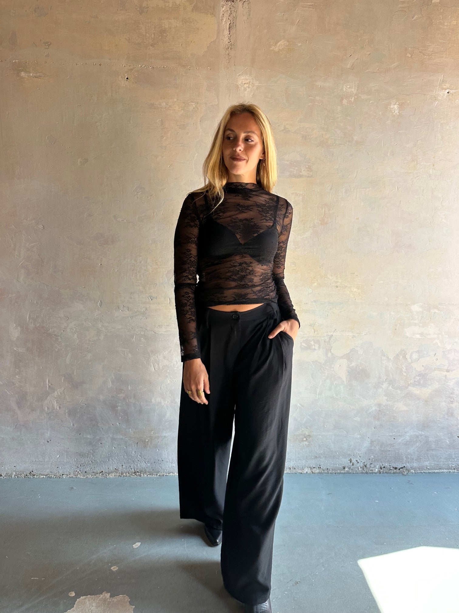 Pantalón ancho fluido