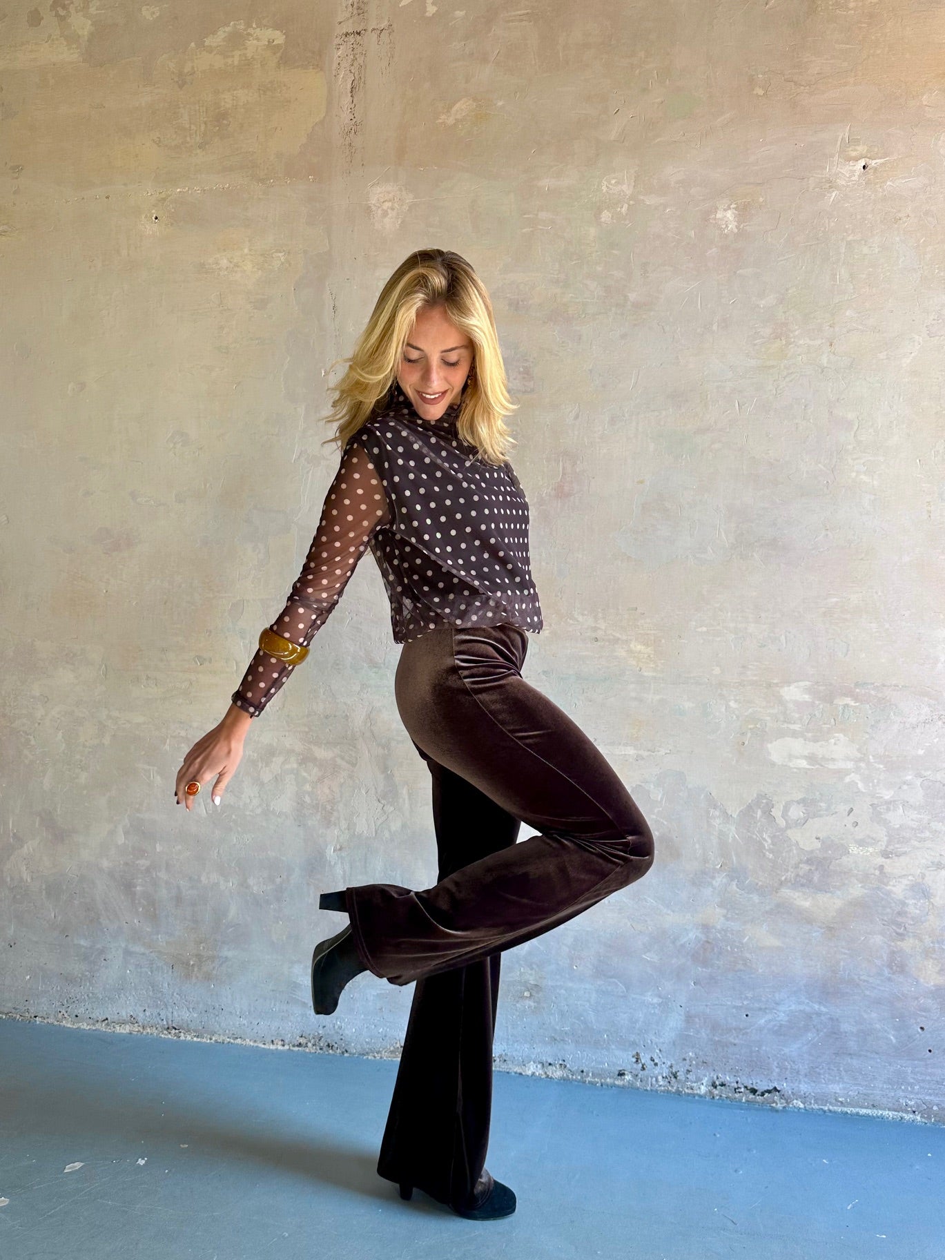 Pantalón flare velvet