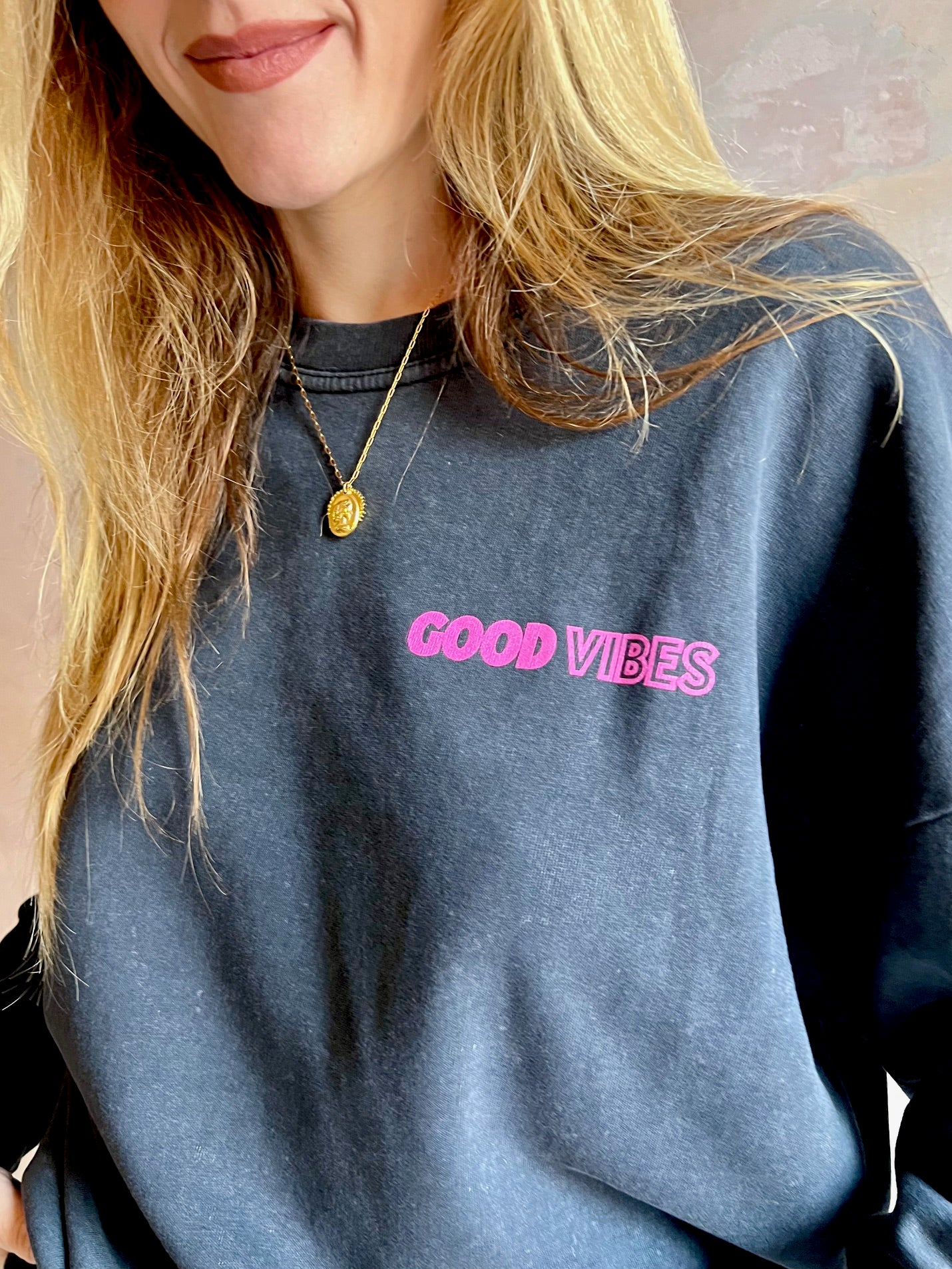 Sudadera GOOD VIBES