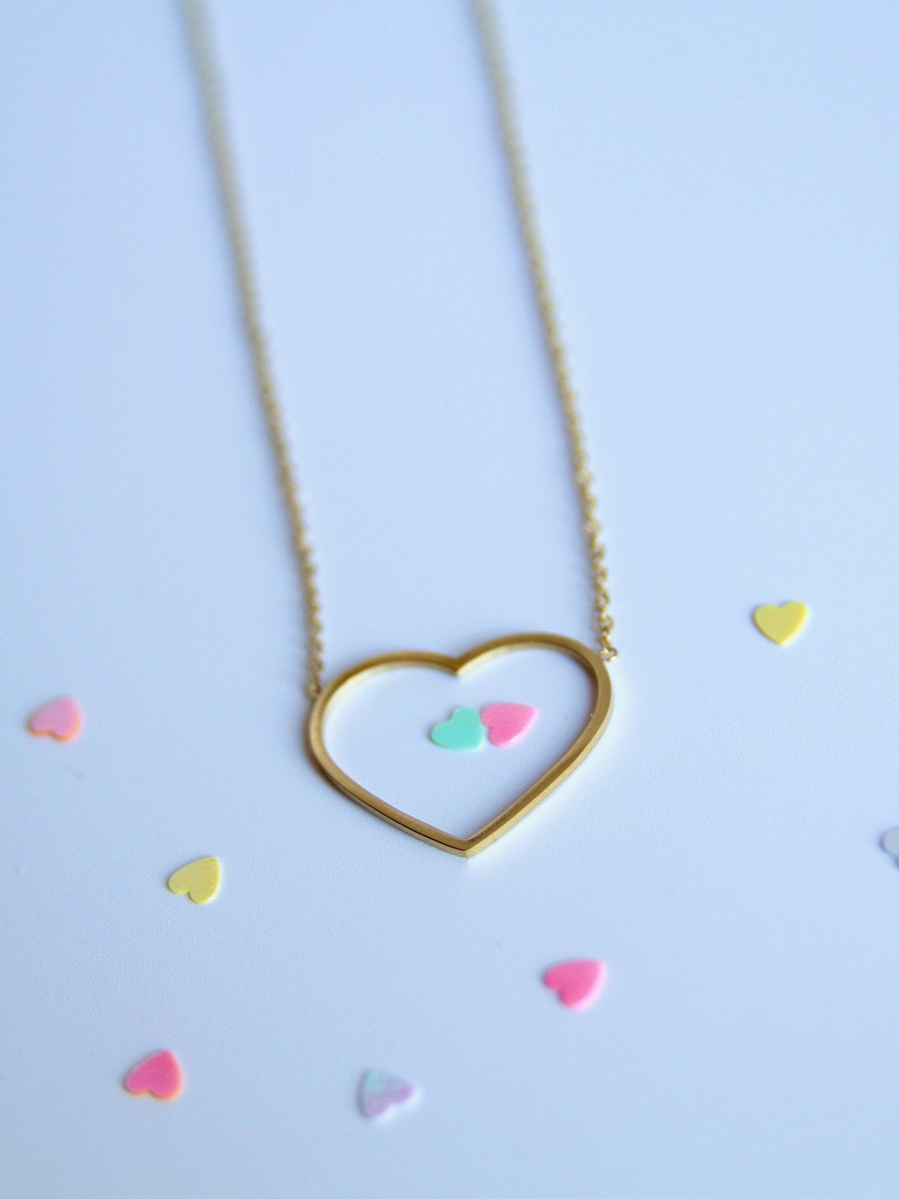 Collar corazón fino