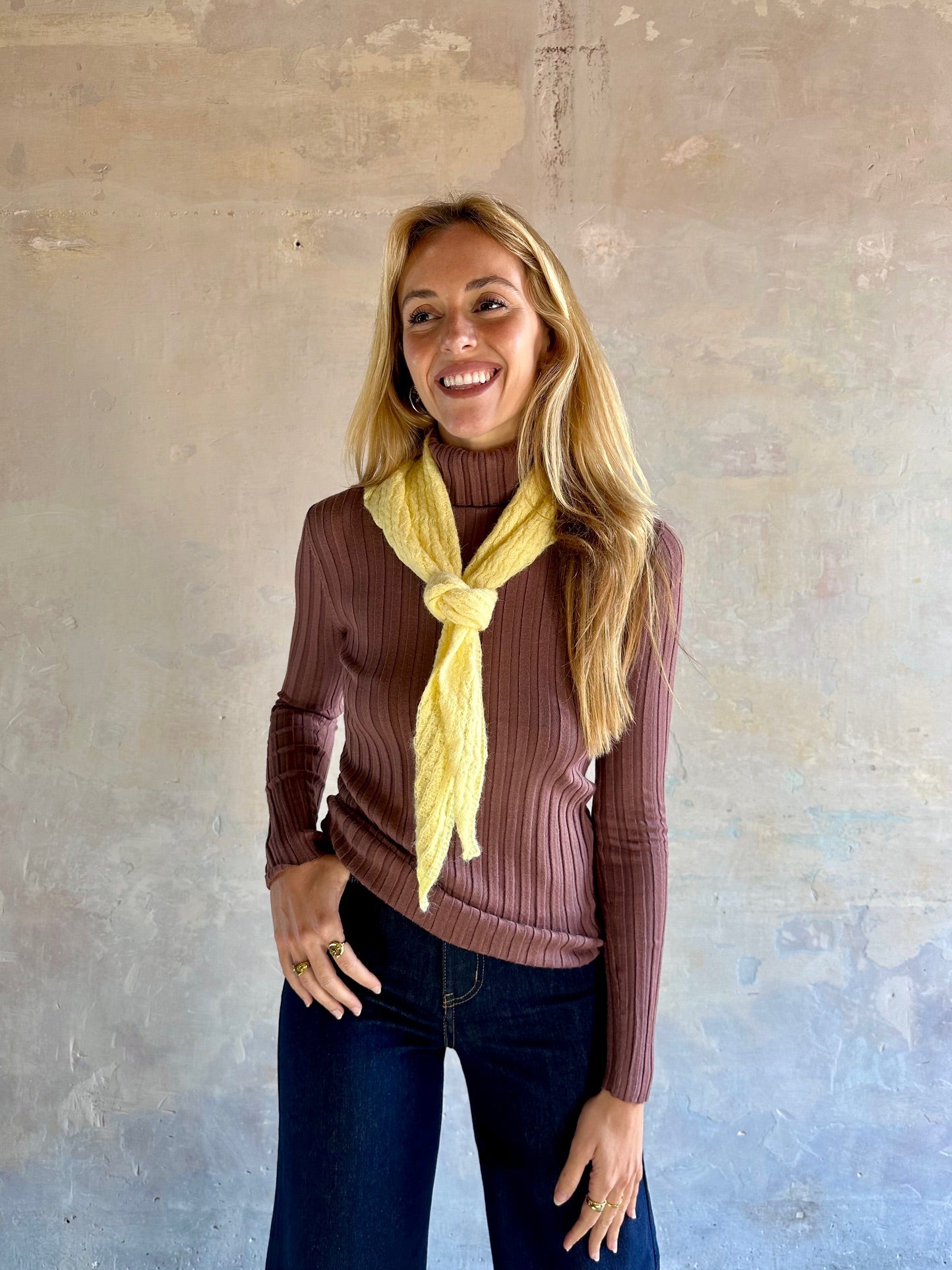 Jersey canalé cuello alto