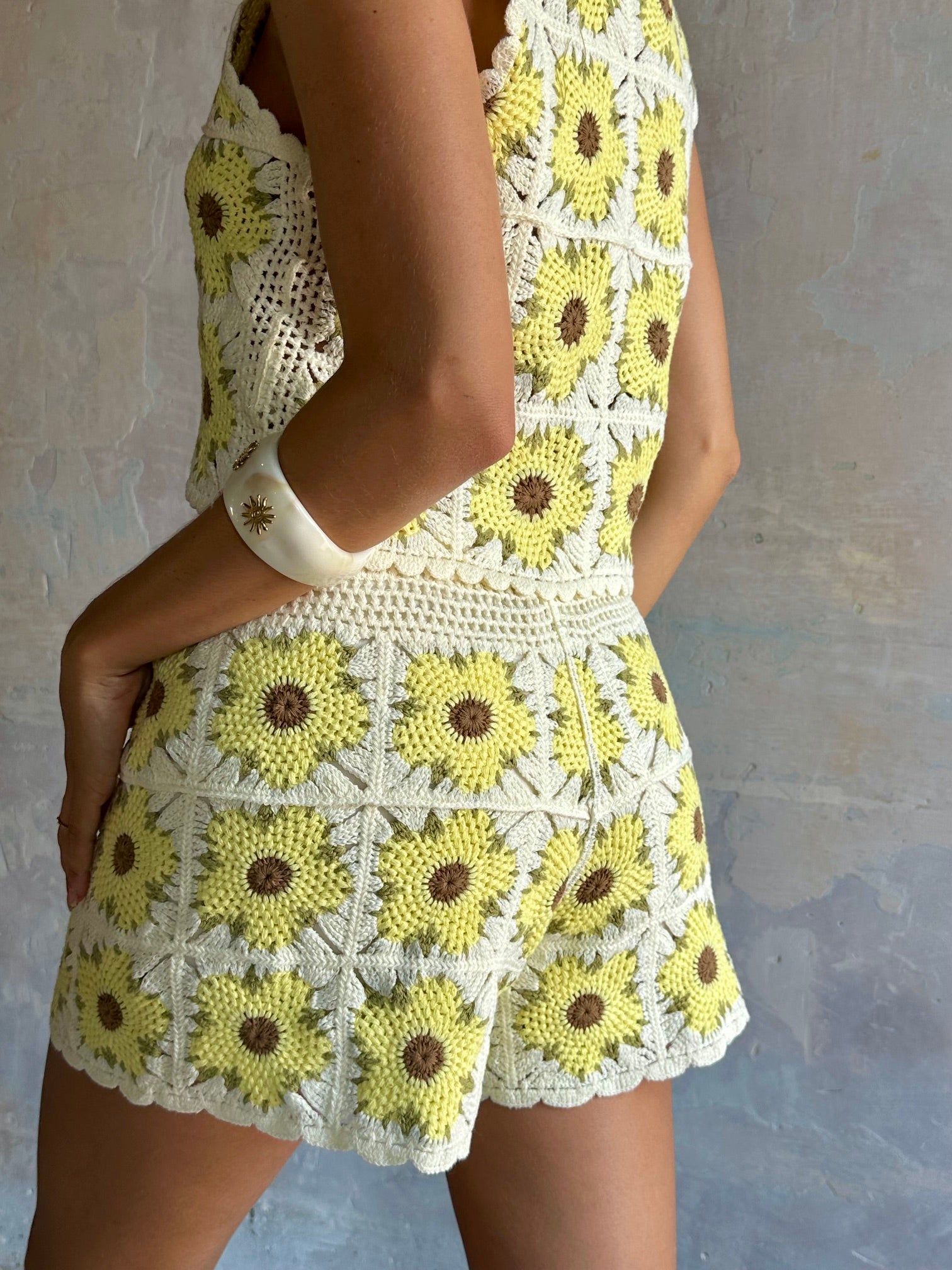 Short crochet Isla